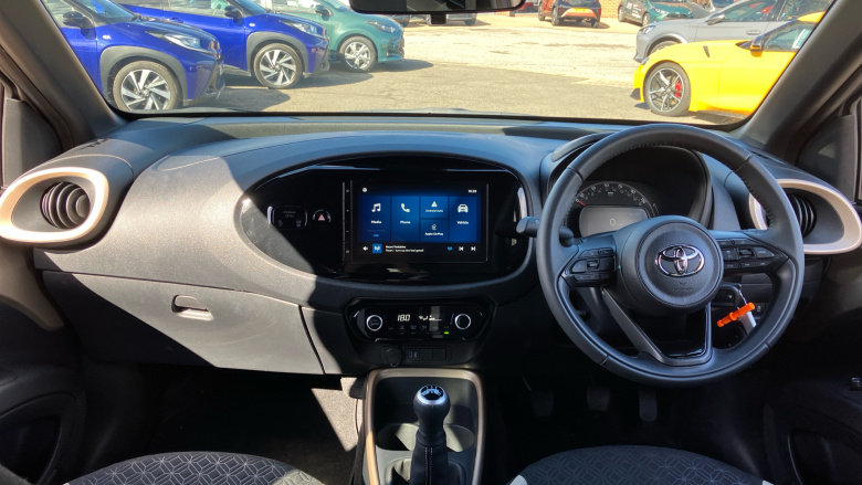 Toyota Aygo X 1.0 VVT-i Edge 5dr Petrol Hatchback